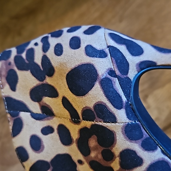 Journee Collection | Size 7 | Demmi Ankle Bootie - Picture 13 of 14